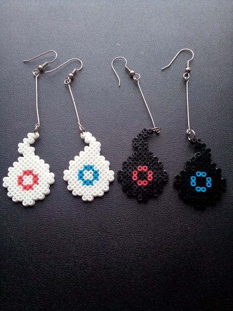 From Toilet-Bound Hanako-kun Tbhk Perler Beads, Pyssla Ideas, Perler Earrings, Fused Beads, Hama Art, Anime Crafts Diy, Hamma Beads Ideas, Diy Earrings Easy, Fuse Bead Patterns