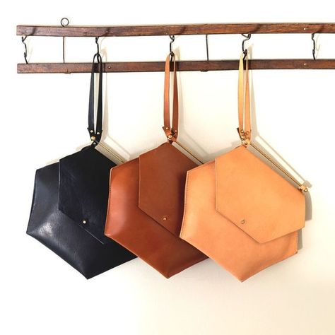 Leather Purses And Bags, Hexagon Bag, Leather Small Bag, Unique Leather Bag, Handmade Leather Clutch, Leather Handbag Patterns, Handmade Leather Bags, Chic Purses, Small Leather Purse