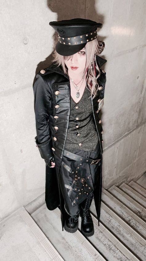 Visual Kei Fashion 90s, Vkei Clothes Men, Outfits Reference Male, Male Vkei Outfit, Visual Kei Male Fashion, Visual Kei Masculine, 2000s Vkei Fashion, Visual Kei Outfits Aesthetic, Vkei Fashion Man