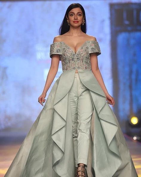 ♥ Indo-Western Glam - #fashion #trend #trends #fusion #indian #indowestern #indowesternfashion #indowesternfusion #fusionfashion #indianfashion #style #indianstyle #bridesmaiddresses #outfit #outfitideas #engagementoutfit #outfitinspiration #fashioninspo #fusiondress #latestfashion #bollywood #bollywoodstyle #lehenga #dress #latestlehenga #gorgeouslyflawed #diptitiwari #blouse #indian #gown #sarees #surat #blouses #blousedesigns #ootd #saree Party Wear Unique Dresses, Unique Designer Dresses Indian, Unique Dress Designs Fashion, Unique Dresses Indian, Western Dresses For Party, Fashion Ramp, Divya Khosla Kumar, Divya Khosla, Unique Dress Design