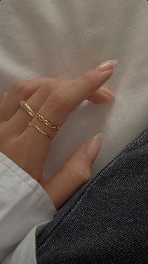 Minimal Rings Minimalist Jewelry, Ringe Aesthetic, Gold Stackable Rings, Hand Jewelry Rings, Rings Dainty, Dainty Gold Jewelry, Real Gold Jewelry, Solid Gold Band, Gold Rings Fashion