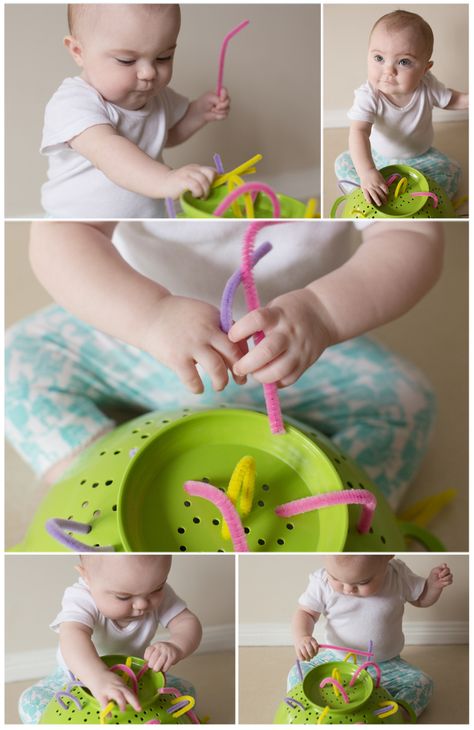 Sensory Sunday - Pipe Cleaner Fine Motor Play. Be sure to supervise closely as with all sensory Play experiences! Baby Zintuiglijk, Fine Motor Play, Baby Sensory Play, Baby Toys Diy, Baby Play Activities, Baby Learning Activities, Montessori Baby, Toddler Play, Toddler Learning Activities