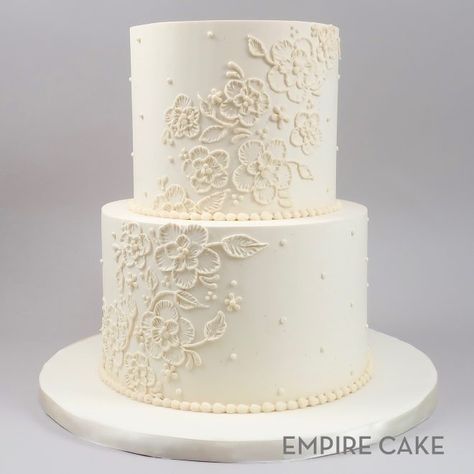 Wedding Cake Embroidery, Brush Embroidery Cake, Embroidery Cake, Wedding Cake Favors, Cake Favors, Brush Embroidery, Fondant Wedding Cakes, Lace Wedding Cake, Buttercream Wedding Cake