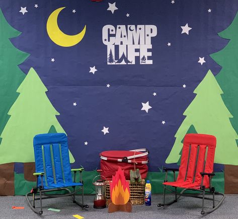 Camping theme photo backdrop Camping Backdrop Photoshoot, Camping Party Photo Backdrop, Camping Mural Ideas, Camping Theme Photo Booth, Camping Backdrop Ideas, Campfire School Theme, Camping Theme Parade Float, Blue And Gold Camping Theme, Camping Theme Photo Backdrop