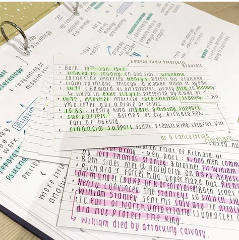 Aesthetic Notes Flashcards GCSE Notes How To Write Flashcards, Vocab Flashcards Aesthetic Ideas, Index Cards Aesthetic, Study Flashcards Ideas, Flashcard Aesthetic, Flashcards Notes, Flashcards Aesthetic Ideas, Aesthetic Flashcards, Flashcards Aesthetic