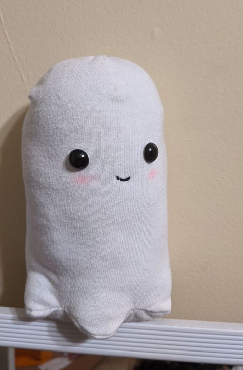 Blob Plush Pattern, Ghost Plushie Pattern, Ghost Sewing Patterns, Ghost Plush Pattern, Ghost Plushie, Ghost Plush, Ghost Diy, Plushie Patterns, Free Pdf Pattern