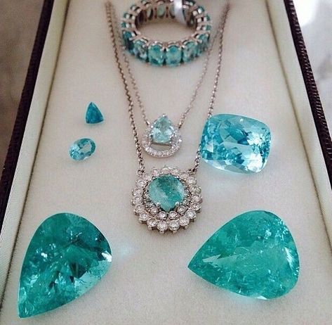 Tourmaline Jewelry, Aqua Turquoise, Fabulous Jewelry, Emerald Jewelry, Precious Gems, Gems Jewelry, Gorgeous Jewelry, Tiffany Blue, Exquisite Jewelry