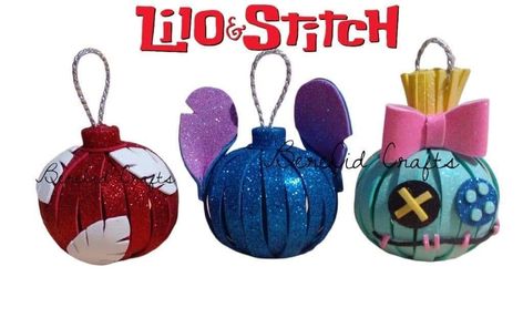 Stitch Disney Christmas Tree, Lilo And Stitch Christmas Tree, Stitch Bday, Lilo Und Stitch, Disney Christmas Decorations, Christmas Craft Show, Disney Christmas Tree, Jenga Blocks, Stitch Stuff