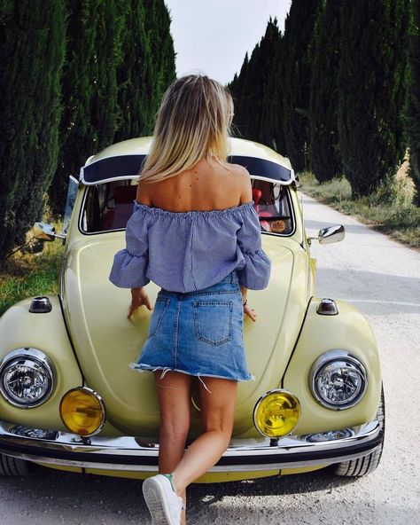 Cox la Coccinelle sexy Vw Beetle, Denim Skirt