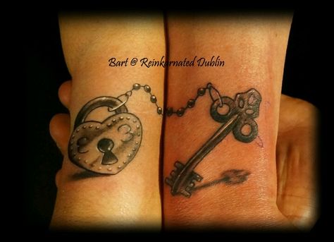 That would be so cute.. Me and my hubby want to get a couples tattoo soon. Our wedding anniversary is in December! Lock And Key Tattoos, Anniversary Tattoos, Couple Tattoo Heart, People With Tattoos, Married Couple Tattoos, Him And Her Tattoos, Anniversary Tattoo, Couple Tattoos Love, Tattoo Quotes For Men