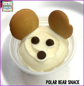 Make a polar bear snack while learning about arctic animals! Bear Snacks For Preschool, Polar Bear Snacks, Snacks For Preschool, Bear Snacks, Arctic Animals Preschool, Preschool Cooking, Animal Snacks, Cooking In The Classroom, Winter Snack