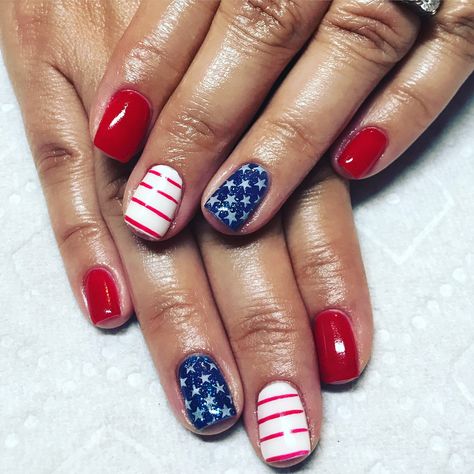 Fourth of July nails. Patriotic nails. Red nails. White nails. Flag nails. America nails. Star nail art. Stripe nail art. Gel nails. Summer nails. Russian manicure. July 4tg Nails, Beach 4th Of July Nails, 4th Of July Nails Gel Short, Usa Nail Art, Fourth Of July Gel Nails Ideas, Red White And Blue Nails Short, Unique 4th Of July Nails, America Nails Designs, Memorial Weekend Nails