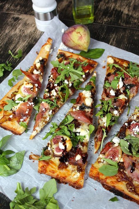 Fig Goat Cheese and Prosciutto Flatbread - The Mixed Menu Flat Bread Recipe Pizza Goat Cheese, Fig Goat Cheese Flatbread, Fig And Goat Cheese Pizza Recipes, Flatbread Recipes Goat Cheese, Fresh Fig Pizza Recipes, Goat Cheese Fig Pizza, Fig And Bacon Pizza, Figs Goat Cheese Prosciutto, Goat Cheese On Bread