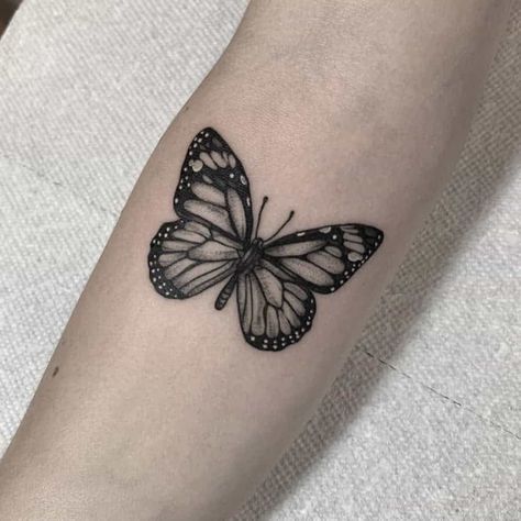 Butterfly Tattoo Black And White, Butterfly Tattoo Black, Monarch Tattoo, White Butterfly Tattoo, Realistic Butterfly Tattoo, Monarch Butterfly Tattoo, Butterfly Tattoo Ideas, Butterfly Tattoo Stencil, Black And White Tattoo