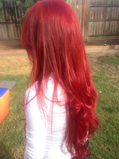 Full Red Hair Color, Light Red Hair Color Ideas, Candy Red Hair Color, Light Red Hair Dye, Girls With Red Hair Dyed, Long Curly Red Hair Dyed, Pastel Red Hair, Long Red Hair Aesthetic, Red Hair Dyed Aesthetic