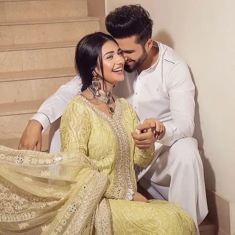 Eid Pics, Sarah Khan, Indian Wedding Poses, Pre Wedding Photoshoot Outfit, Engagement Photography Poses, Wedding Photoshoot Props, Wattpad Book, Wedding Photoshoot Poses, Pre Wedding Poses