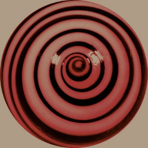 Circle Asthetic Picture, Pfps Circle, Pretty References, Round Pictures, Xbox Pfp, Image Random, Cd Project, Round Pfp, Red Spiral