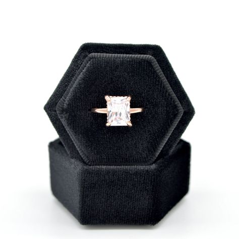 Hi there! Thanks for checking out With This Ring Co. Our products are crafted with obsessive attention to detail. Our velvet ring boxes are perfect for proposals, safekeeping, wedding photos, or a walk down the aisle. ► I T E M ∙ D E T A I L S : * Listing is for one black hexagon velvet ring box. * Both the one ring slot and two ring slot options are the same size. * Our hexagon ring boxes measure approx. 40mm x 40mm x 40mm (LxWxH). Each box is made with care using fine, soft velvet and matching Black White Invitation, Black Ring Box, Ring Box Proposal, Hexagon Wedding, Ring Box Wedding, Hexagon Ring, Proposal Ring Box, Velvet Ring, Ring Boxes