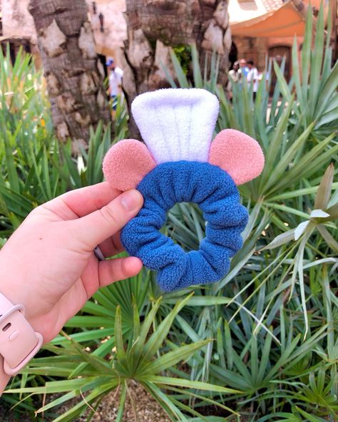 This is by far our most popular scrunchie. Do you think it’s the hat?? https://storybooknovelties.etsy.com/listing/1283445748 . . #remy #ratatouille #disneybound #disneyscrunchie #disneyaccessory #storybooknovelties Ratatouille Disneybound, Disney Scrunchies, Remy Ratatouille, Disney Accessories, Scrunchies, You Think, Things To Think About, Most Popular, Hats