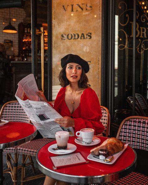 Paris Cafe Instagram Locations French Cafe Decor, Angelcore Aesthetic, Cafe Pictures, Instagram Locations, Romantic Paris, Parisian Cafe, Vintage Photoshoot, Paris Pictures, Paris Aesthetic