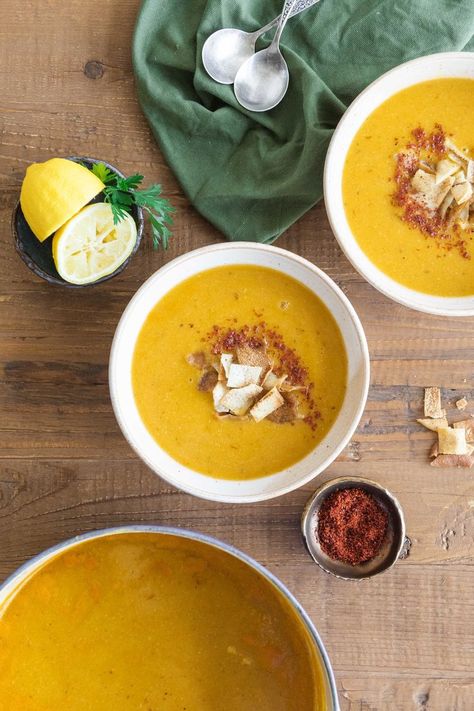 Creamy, zesty yellow lentil soup with Aleppo pepper and crunchy pita croutons || #lentils #mediterraneanfood #iftar #ramadan Brown Lentil Soup, Yellow Lentil Soup, Syrian Recipes, Ramadan Food, Syrian Food, Lentil Soup Recipe, Yellow Lentils, Aleppo Pepper, Lentil Soup Recipes