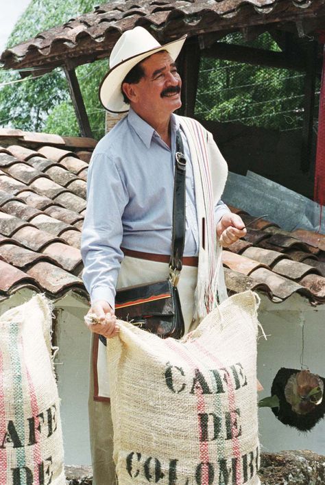 Carlos Sánchez, 83, Dies; Embodied Colombian Coffee as Juan Valdez - The New York Times Colombian Aesthetic Outfits, Coffee Beans Photography, Juan Valdez, Nyc Coffee Shop, Colombian Culture, Colombian Art, Colombian Coffee, Coffee Party, Caribbean Culture