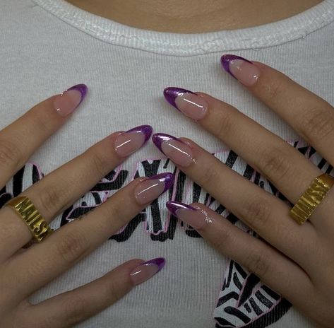 Madifilipowicz Nails, Chrome Frenchies, Nessa Nails, Purple Chrome Nails, Madi Filipowicz, Nails Gradient, Purple Tips, Purple Acrylic Nails, Simple Acrylic Nails