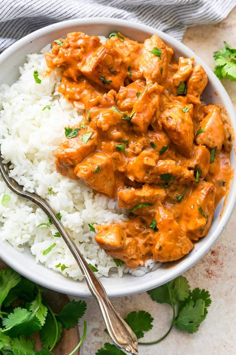 Coconut Chicken Rice Bowl Skinnytaste Coconut Chicken Rice Bowl, Coconut Chicken Rice Bowl Skinnytaste, Low Calorie Chicken And Rice Recipes, Ground Chicken Bowls Healthy, High Protein Chicken Casserole, Indian Rice Bowl, Healthy Light Dinner Recipes, High Protein Curry, Rice Meal Ideas