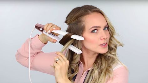 Flat Iron curls video & recommendations for a flat iron and pre heating spray Curling With Flat Iron, Curling Flat Iron, Hair With Straightener, Iron Curls, Toddler Hair Styles, Curl Hair With Straightener, Flat Iron Curls, Curls For Long Hair, Hair Straightening Iron