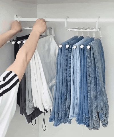 https://media.giphy.com/media/WZA6Aq5LgeEXRUhKUD/giphy.gif Tie Storage, Pants Hanger, Magic Clothes, Trouser Hangers, Pants Rack, Scarf Hanger, Closet Shelf Organization, Space Saving Hangers, Wrinkled Clothes