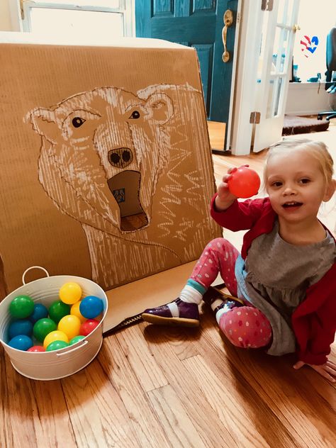 Bear Dramatic Play Preschool, Bear Gross Motor Preschool, Bear Birthday Activities, Teddy Bear Picnic Sensory Play, Teddy Bear Party Activities, Teddy Bear Birthday Party Games, We Going On A Bear Hunt Activities, Bear Themed Party Games, Teddy Bear Toddler Activities