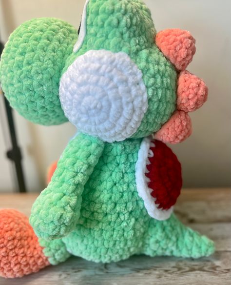 Free Crochet Yoshi Pattern, Crochet Yoshi Pattern, Yoshi Egg Crochet, Crochet Sesame Street Characters, Nintendo Crochet Patterns Free, Gaming Crochet Patterns, Nintendo Crochet Patterns, Large Crochet Plushies, Pokemon Free Crochet Patterns