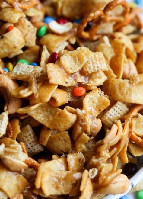 Frito Snack Mix - Easy Snack Mix Recipe | Cookies and Cups Frito And Carmel, Cheetos Snack Mix Recipe, Carmel Cereal Snack, Sweet And Salty Snack Mix Recipes Chex Cereal, Caramel Fritos, Firehouse Crackers, Fritos Bars, Crispix Mix Recipes, Fritos Candy