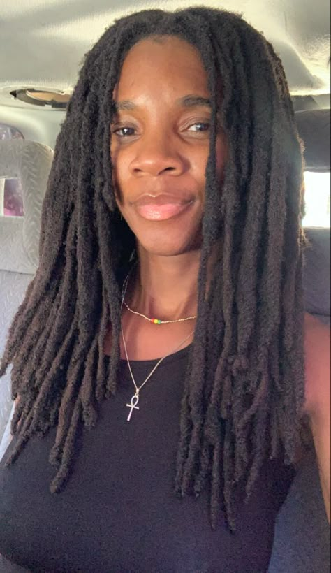 Long Freeform Locs, Freeform Dreads Black Women, Semi Freeform Dreads, Freeform Locs Black Women, Semi Free Form Locs, Semi Freeform Locs Women, Freeform Locs Women, Semi Freeform Locs, Free Form Locs