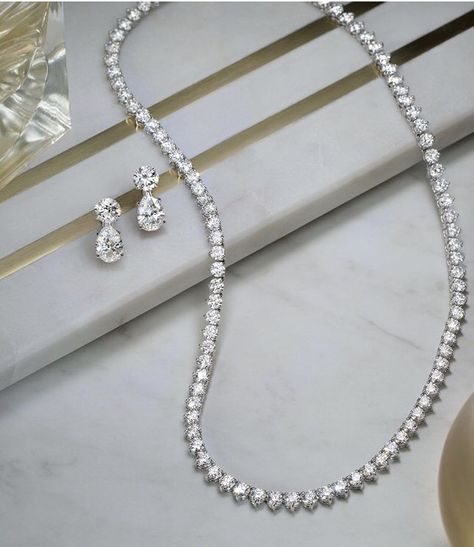 Drop chain necklace