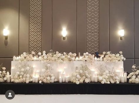 Main Wedding Table Decorations Elegant, Main Wedding Table Decorations, Wedding Head Table Florals, Main Table Wedding Decoration Elegant, Head Table With Bridal Party, Long Head Table Wedding Decorations, Head Table Wedding Decorations Elegant, Wedding Main Table Decor, Main Table Wedding Decoration