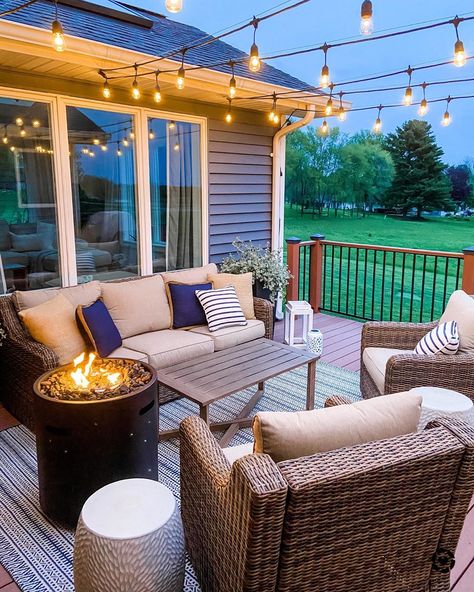 Gazebos Ideas Backyard, Back Deck Decor, Gazebos Ideas, Pool Outdoor Living, Cozy Deck, Gazebo On Deck, Sunday Friends, Backyard Oasis Ideas, Outdoor Designs