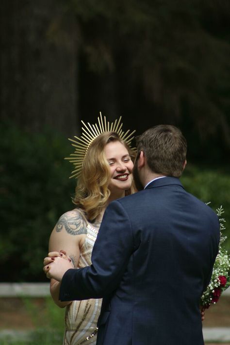 Can't Get Over How Lovely My Crown Turned Out. And Yes, It Is Made Of Zip Ties Zip Tie Crown, Glow Stick Wedding, Rustic Beach Wedding, Flower Costume, Tie Crafts, Diy Crown, Diy Wedding Dress, Crown Wedding, Yes It Is