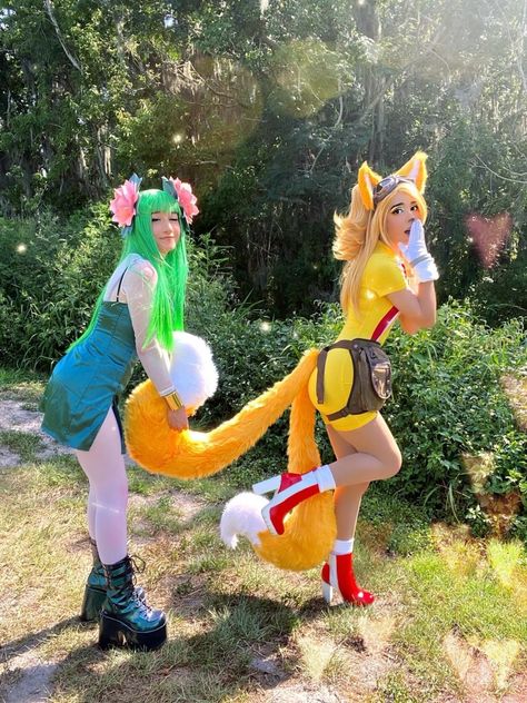 Sonic Tails Costume Women, Tails Sonic Cosplay, Spirit Week Costumes, Tails From Sonic, Tails Cosplay, Sonic Cosplay, Kpop Cosplay, Sonic Costume, Unusual Outfits