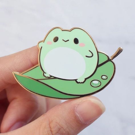 Frog Pin, Frog Wallpaper, Frog Pins, Kawaii Illustration, Frog Art, Cute Doodles Drawings, Pin Art, Kawaii Doodles, Cute Cartoon Drawings