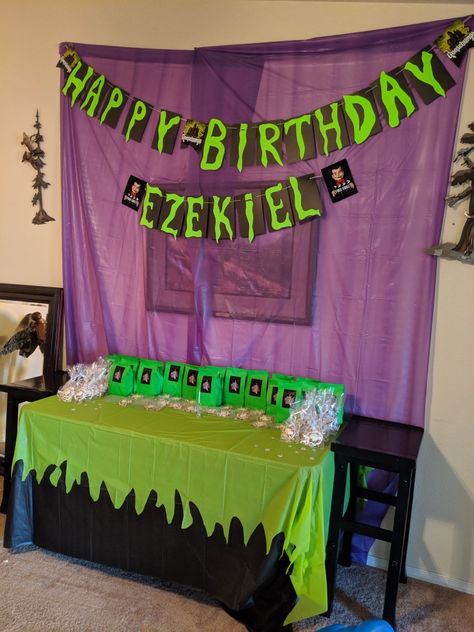 Goosebumps Birthday Party, Tema Birthday, Goosebumps Birthday, Birthday Parties Ideas, Themes Birthday Party, Cars Theme Party, Goosebumps Party, Haunted Party, Halloween Theme Birthday