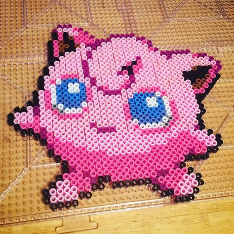 Pixel Jigglypuff, Jigglypuff Perler Beads, Jiggly Puff, Hama Beads Disney, Melt Beads Patterns, Pixel Art Pokemon, Pokemon Pattern, Pokemon Perler Beads, Pixel Beads