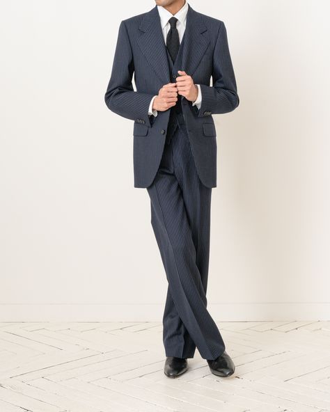 navy with pinstripes single-breasted suit in twill


#NEWCOLLECTION
#HUSBANDS11
#HUSBANDSPARIS Theodore Core, Navy Pinstripe Suit, Human Photo, Dr Wardrobe, Classy Suits, Street Style Outfits Men, Pinstripe Suit, Outfits Men, Mens Casual