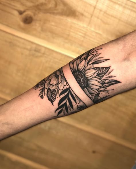 Sunflower arm band tattoo Sunflower Arm Band Tattoo, Tattoo Band, Sunflower Tattoo Sleeve, Mandala Flower Tattoos, Cuff Tattoo, Armband Tattoos, Tattoos Arm, Strength Tattoo, Flower Tattoo Sleeve