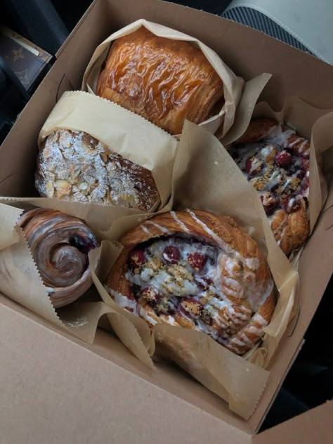 Fresh Pastries Aesthetic, Danish Pastries Aesthetic, Pastry Asthetic Picture, Cafe Pastries Aesthetic, Danish Pastry Aesthetic, Pastry School Aesthetic, Cheese Danish Aesthetic, Baked Goods Aesthetic, Aesthetic Pastries