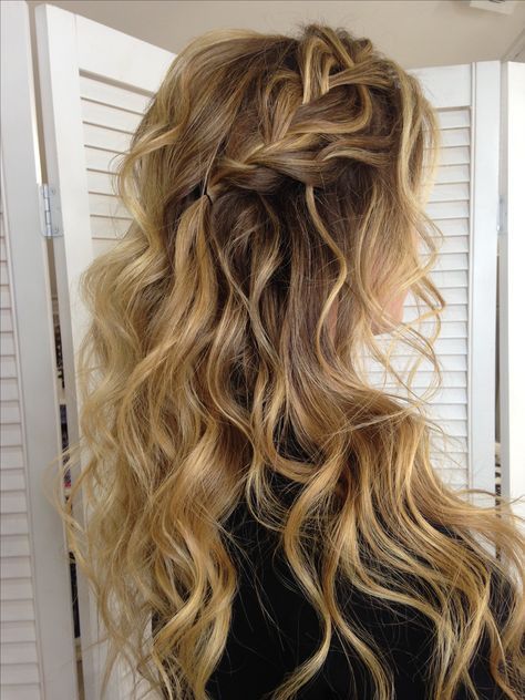 Long Curls With Braid, Bridal Hair Half Up Braid Front View, Boho Prom Hairstyles, Prom Hair With Bangs, Wedding Day Photos, Formal Hair, Prom Hair Down, Wedding Hair Inspiration, Wedding Look