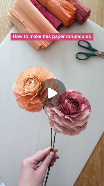 Easiest Paper Flowers, Crepe Paper Flowers Wedding Decoration, Crepe Paper Flower Centerpieces, Crepe Flower Template, Crepe Paper Flower Templates Free Printable, Crepe Paper Crafts Diy, Paper Flowers Aesthetic Diy, Colorful Paper Flowers, Crete Paper Flowers