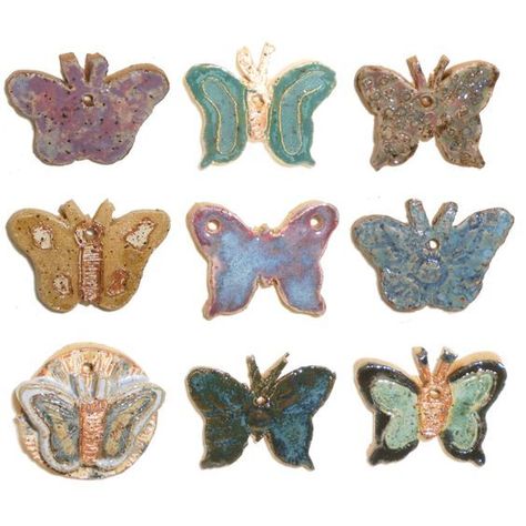 Small Butterflies, Keramik Design, Arte Inspo, Pics Art, Clay Art, Art Classes, Clay Crafts, Ceramic Art, Ceramic Pottery