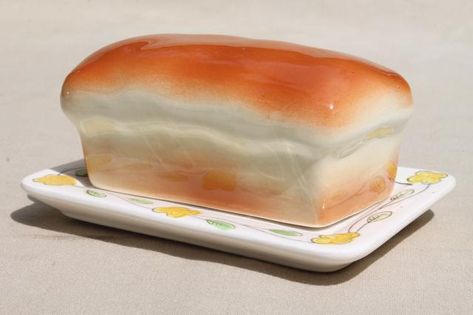 vintage Japan novelty ceramic butter dish, loaf of bread for 'bread & butter' Creepy Kitchen, Pottery Butter Dish, Butter Bell, A Loaf Of Bread, Ceramic Butter Dish, Bread Shaping, Glass Ware, Loaf Of Bread, Cup Ideas