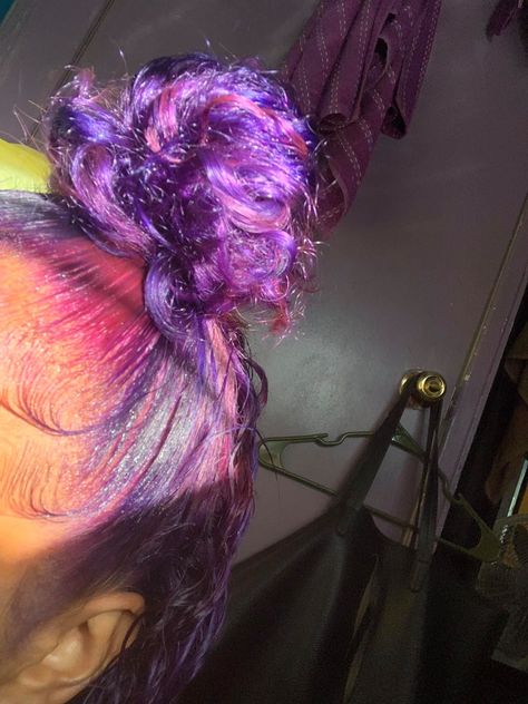 Pink And Purple Dyed Hair, Pink Skunk Stripe, Purple Natural Hair, Blue Natural Hair, Hair Stripes, Skunk Stripe, Dyed Curly Hair, Pink Hair Dye, Girl Hair Colors